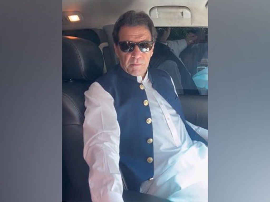 Pak SC orders to release Imran Khan